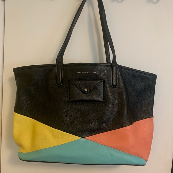 Marc by Marc Jacobs ‘Metropolitote’ Tote 48 - Picture 1 of 2